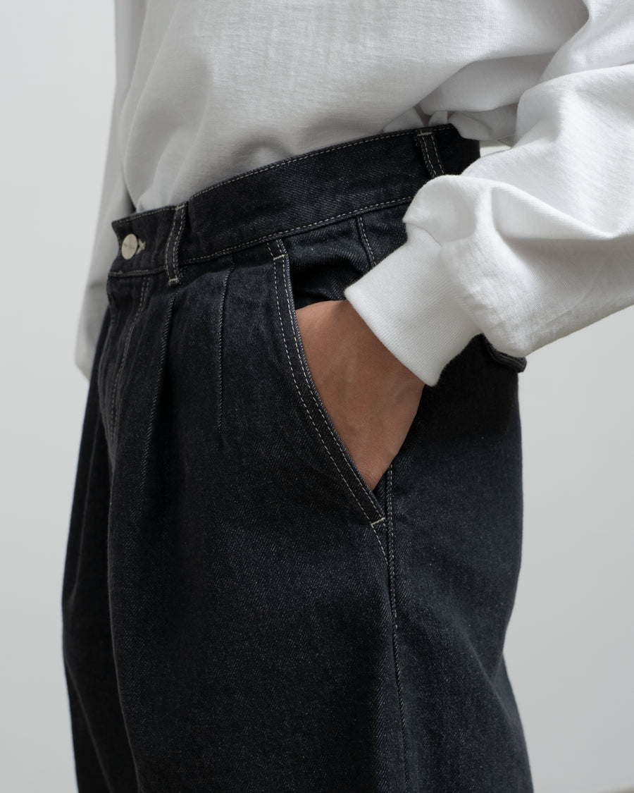 Gray Tone Cone Denim Two Tuck Tapered Pants -WASHED-
