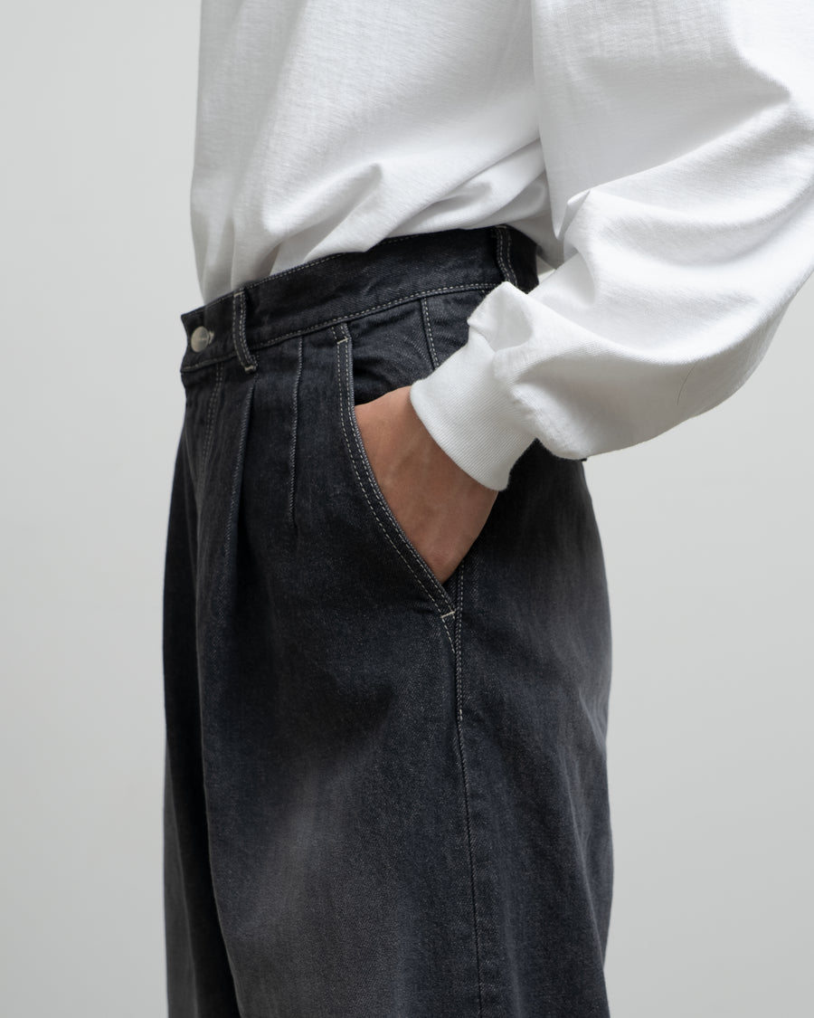 Gray Tone Cone Denim Two Tuck Pants -DARK FADE-